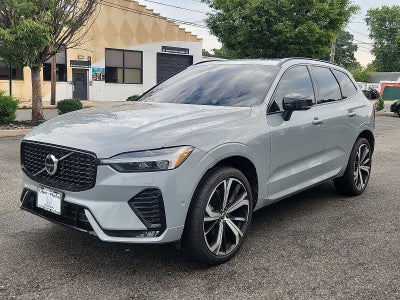 2024 Volvo XC60 Ultimate Dark Theme