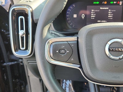 2023 Volvo XC40 Plus Dark Theme