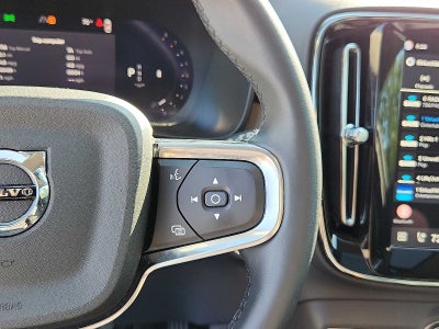 2023 Volvo XC40 Plus Dark Theme