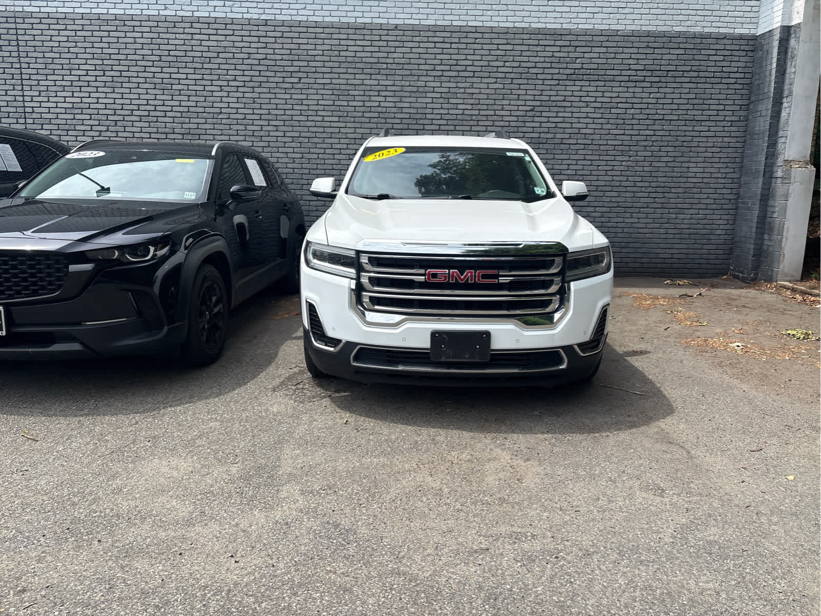 2023 GMC Acadia SLE