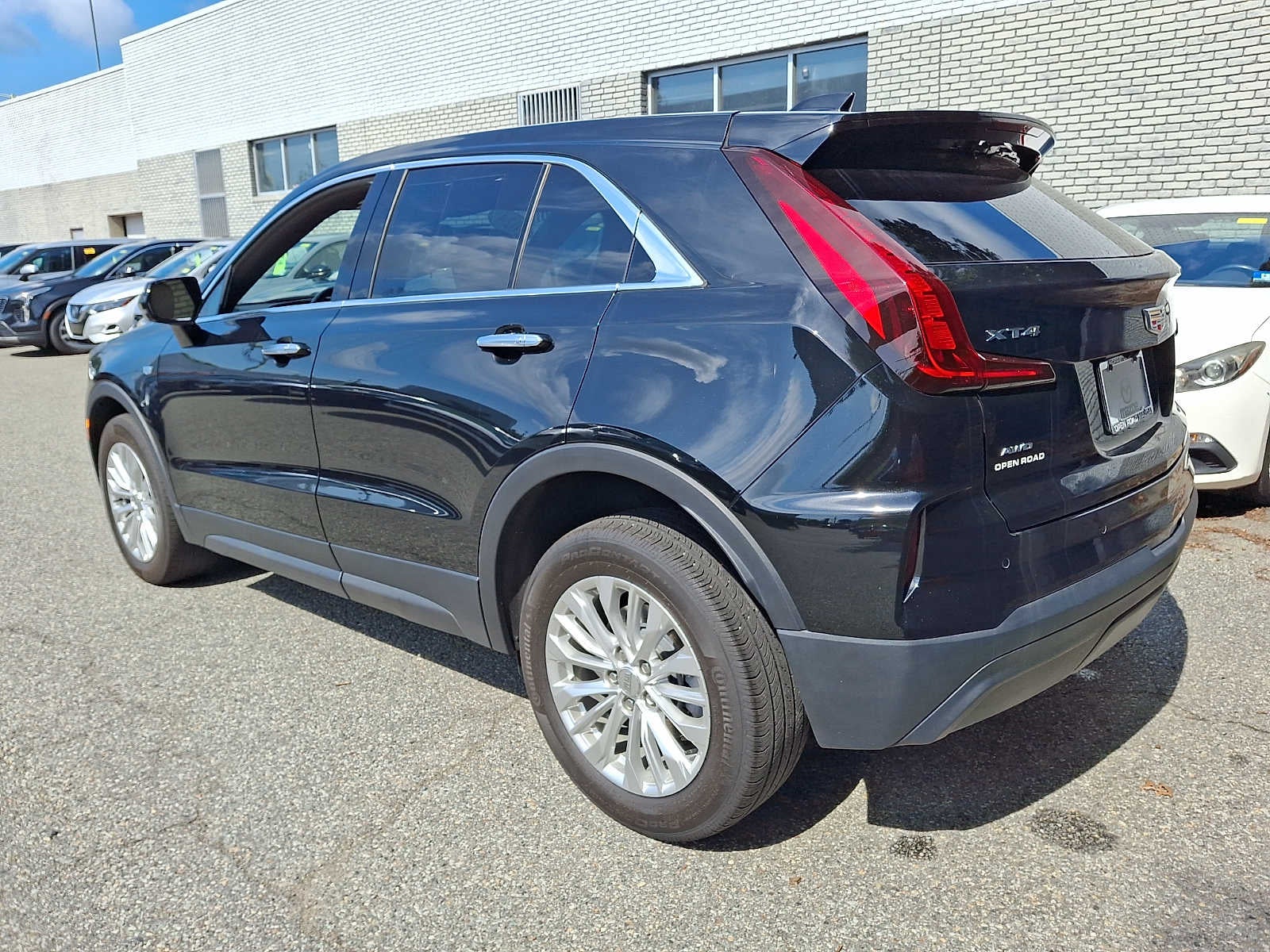 2024 Cadillac XT4 AWD Luxury