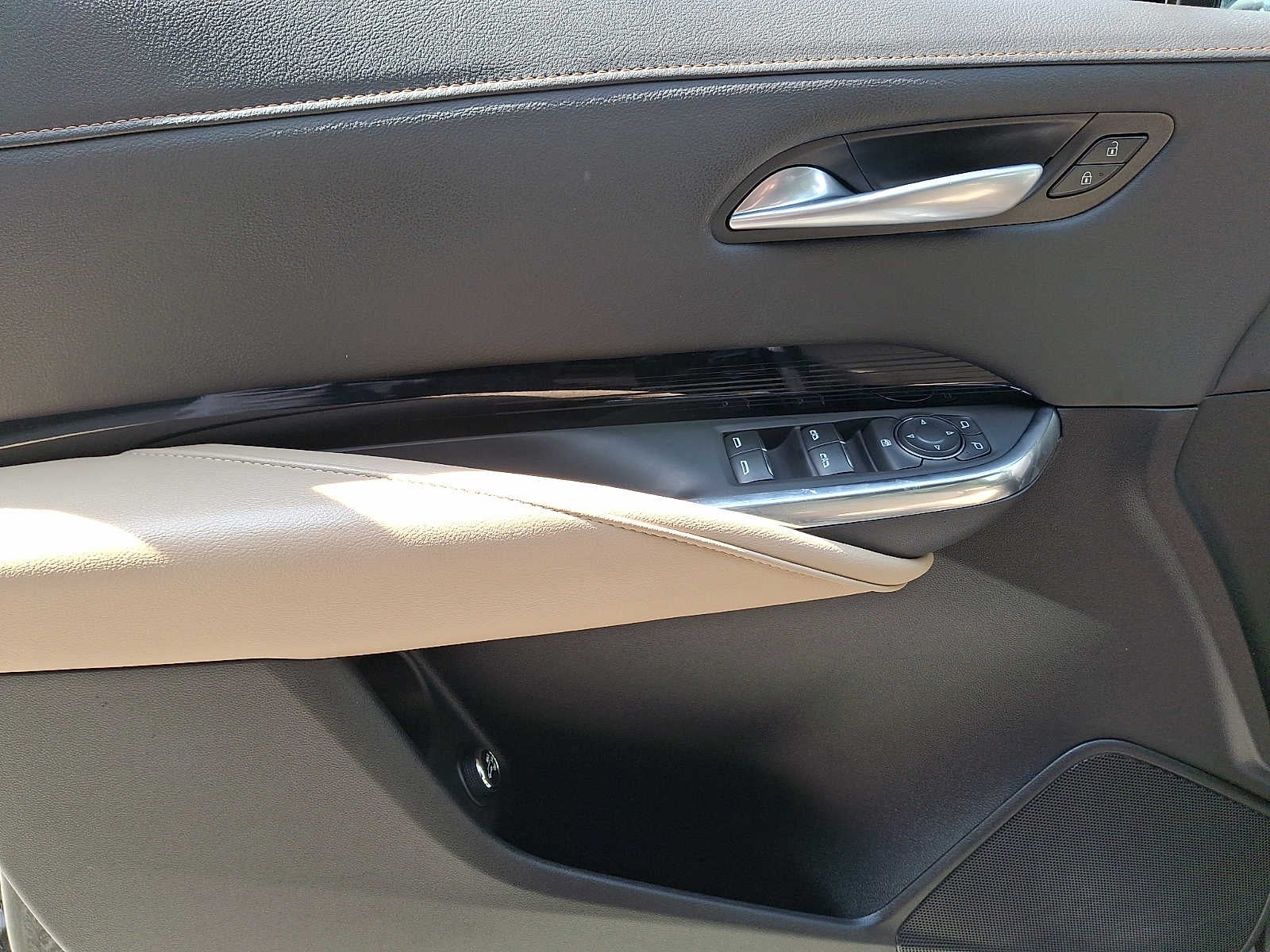 2024 Cadillac XT4 AWD Luxury
