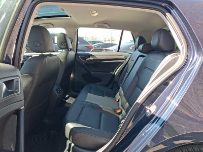 2017 Volkswagen Golf Wolfsburg Edition