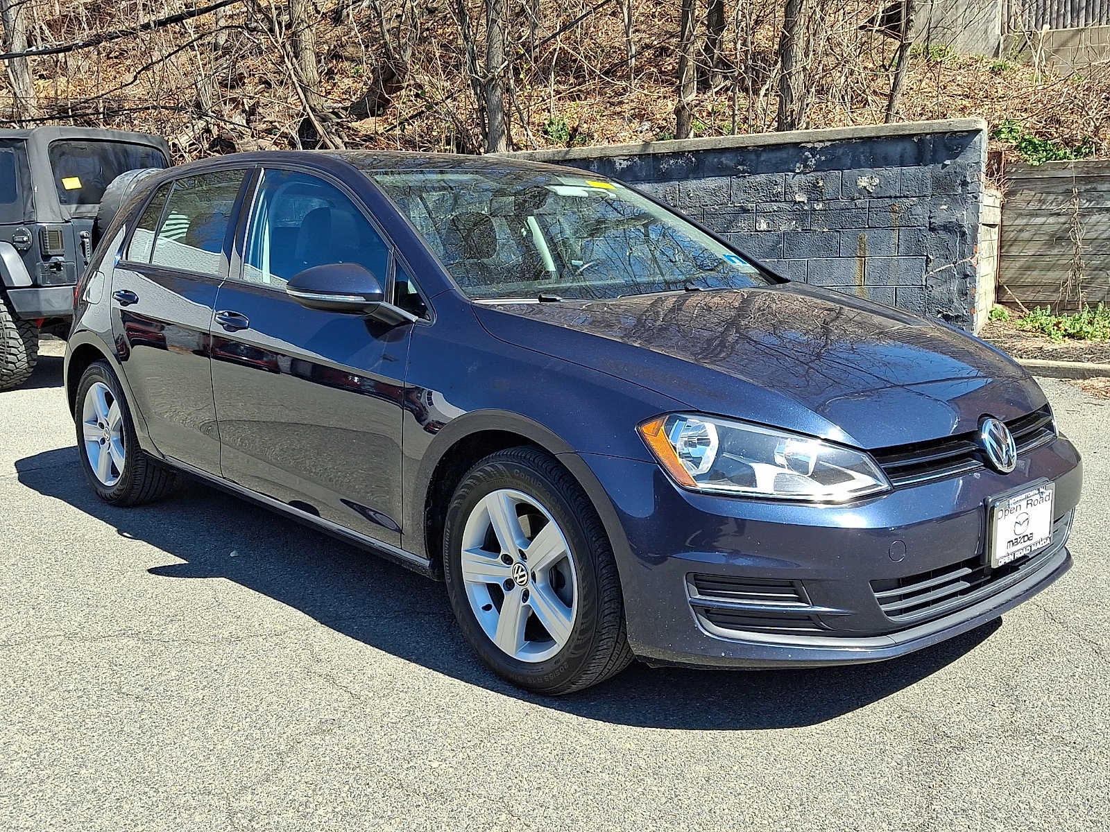 2017 Volkswagen Golf Wolfsburg Edition