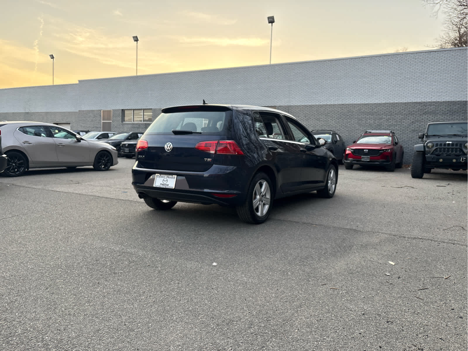 2017 Volkswagen Golf Wolfsburg Edition