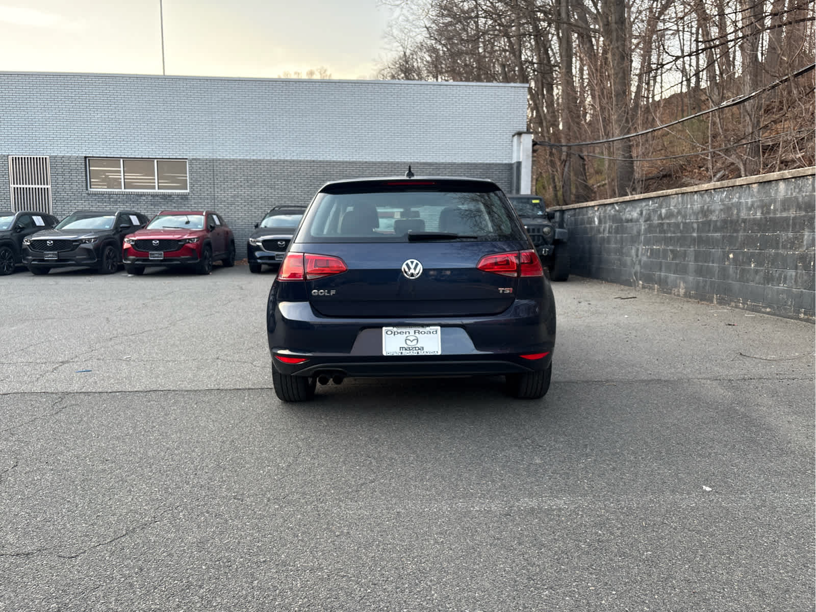 2017 Volkswagen Golf Wolfsburg Edition