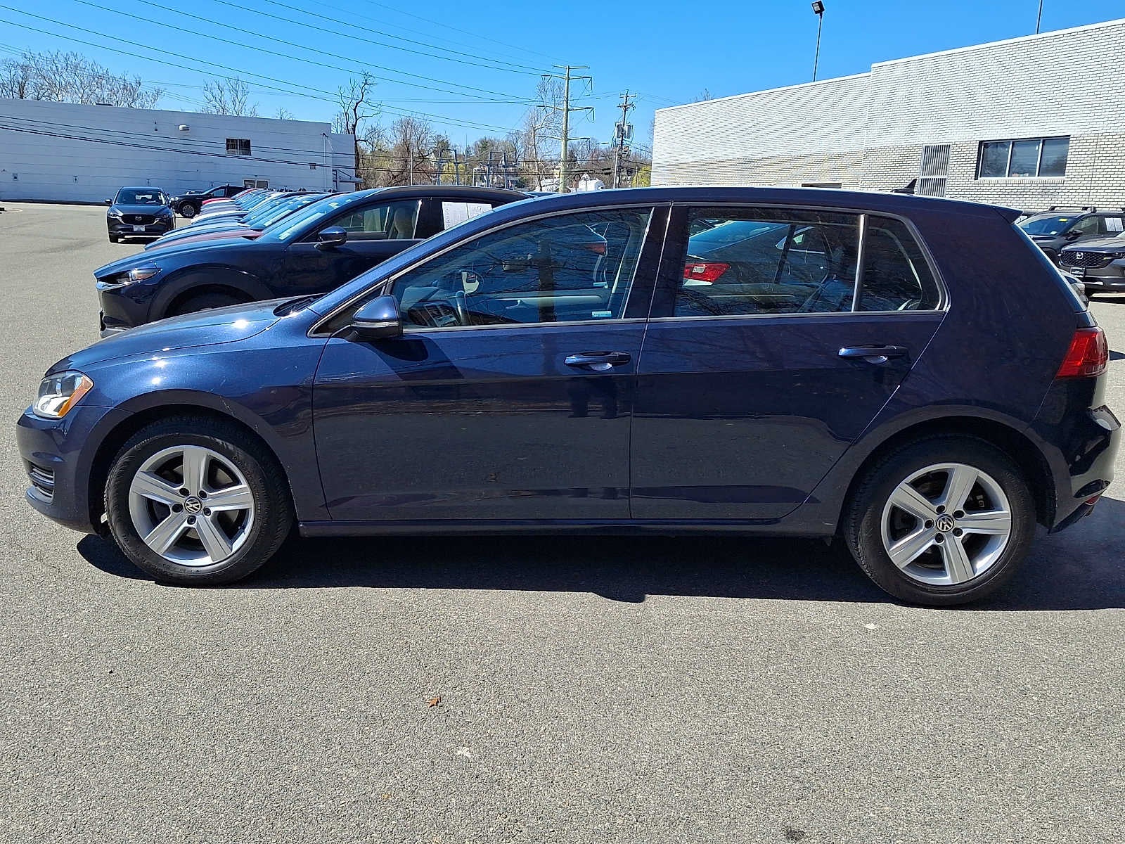 2017 Volkswagen Golf Wolfsburg Edition