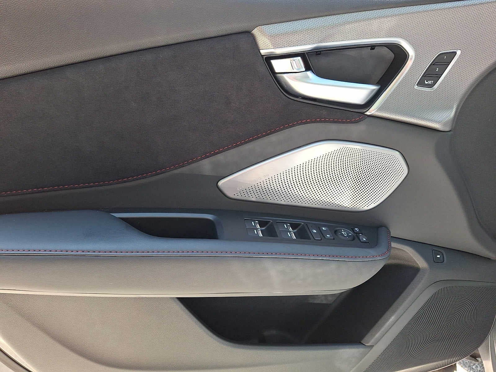 2025 Acura RDX w/A-Spec Advance Package