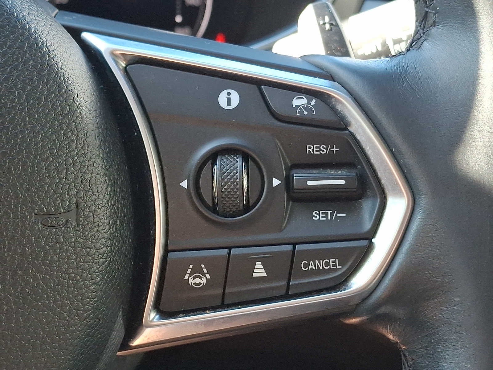 2024 Acura MDX w/Technology Package