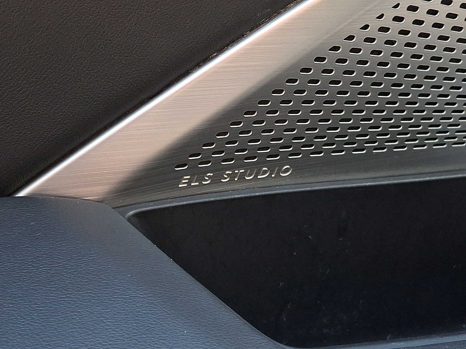 2024 Acura MDX w/Technology Package