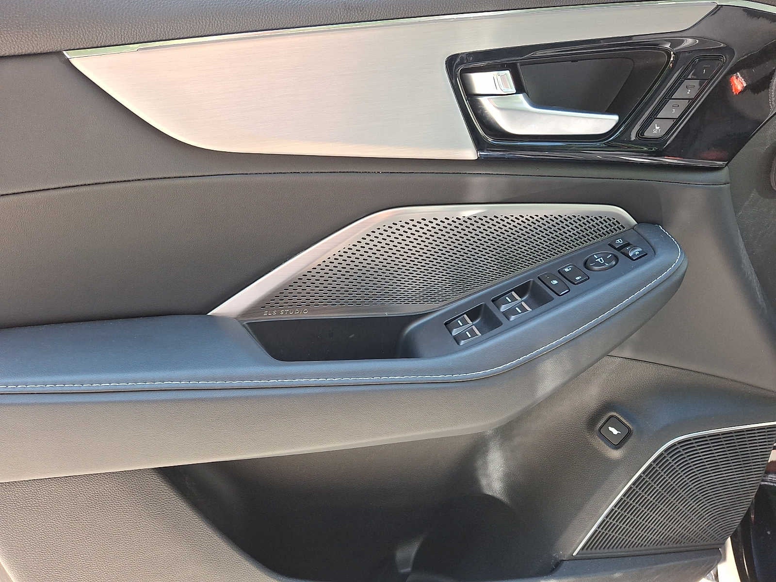 2024 Acura MDX w/Technology Package