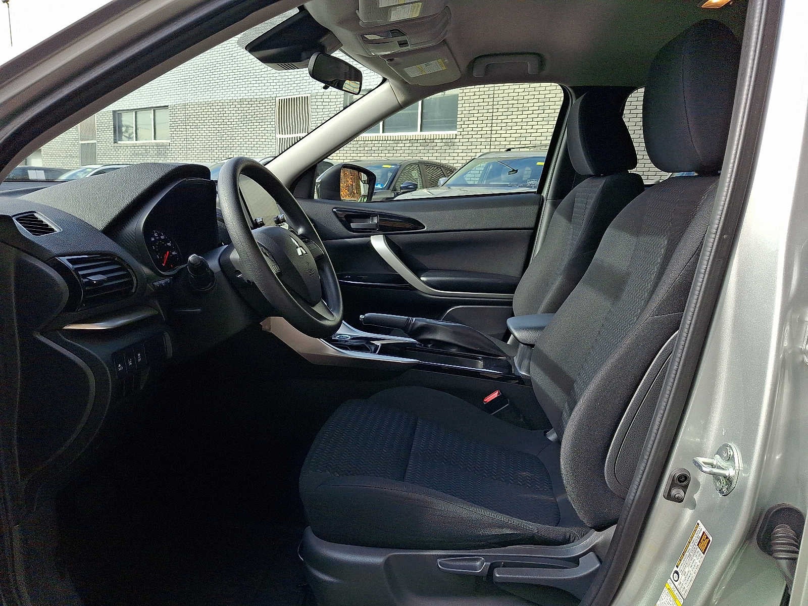 2023 Mitsubishi Eclipse Cross LE