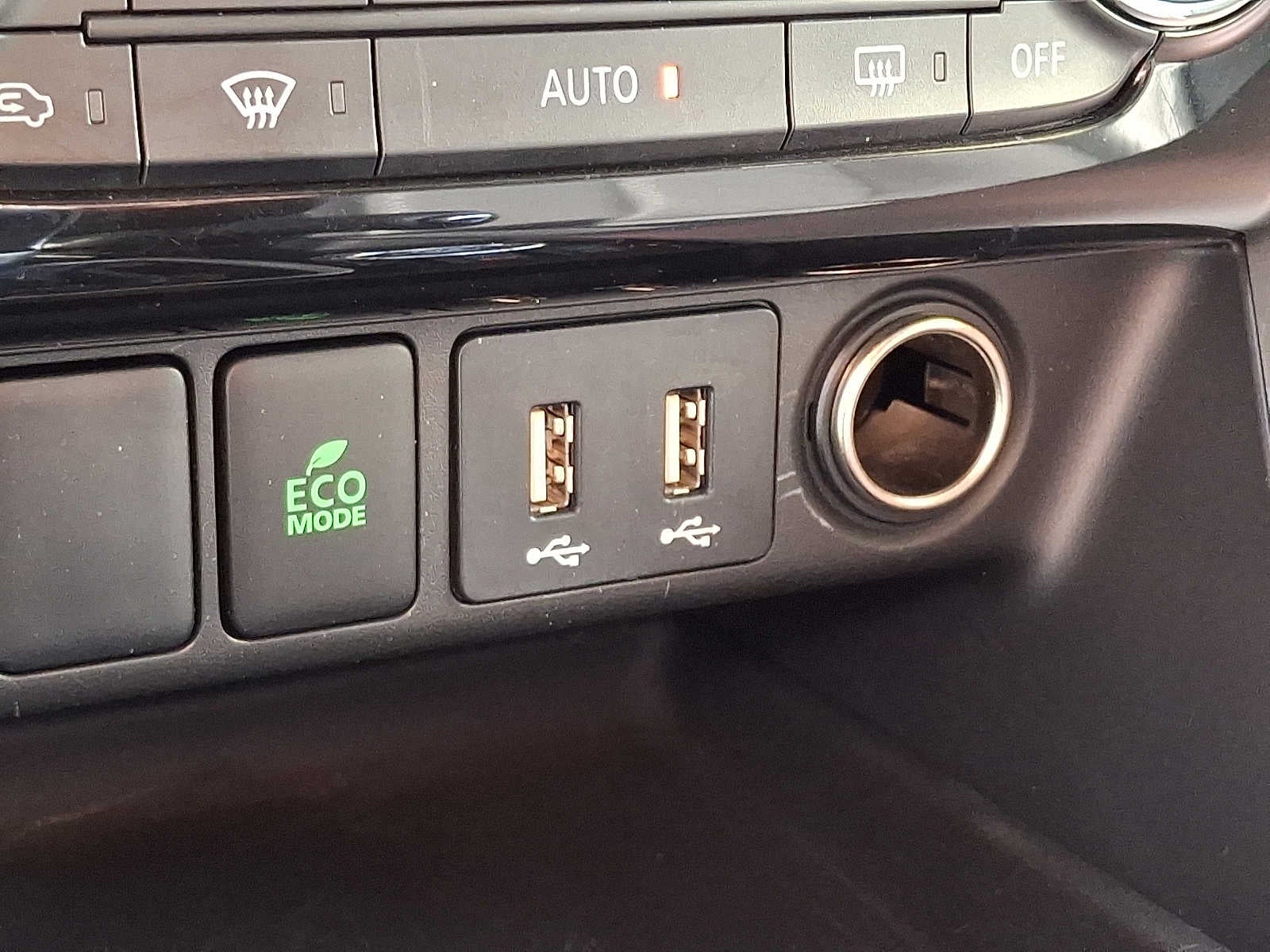 2023 Mitsubishi Eclipse Cross LE