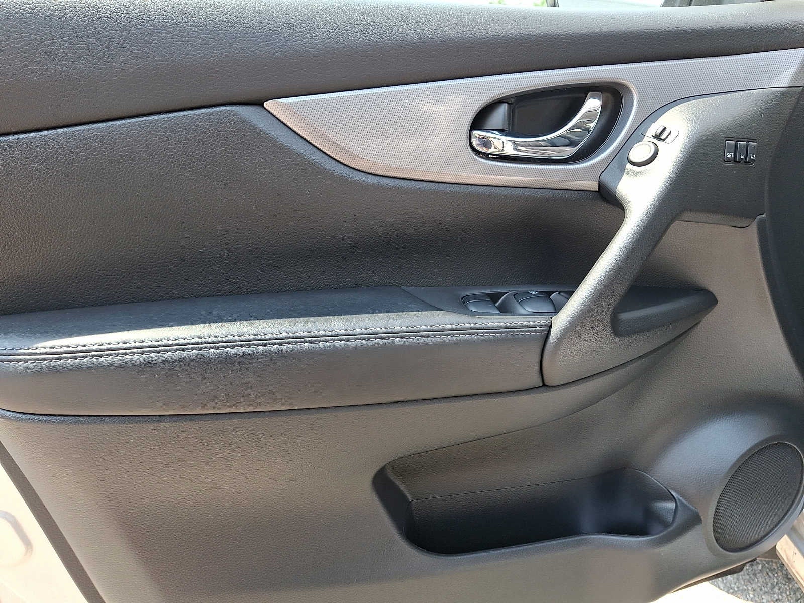 2020 Nissan Rogue Sport SL