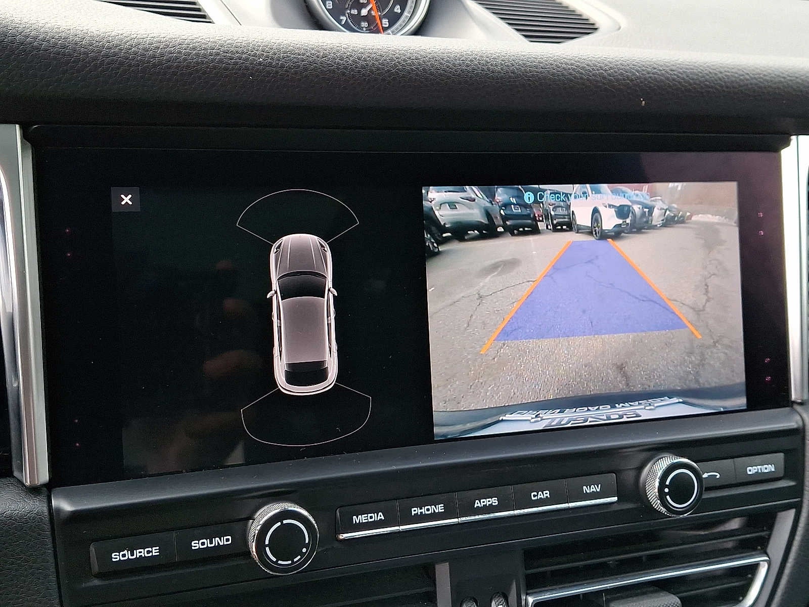 2020 Porsche Macan AWD