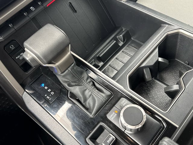 2022 Toyota Tundra 4WD SR5