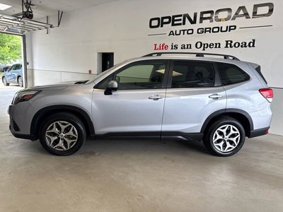 2022 Subaru Forester Premium