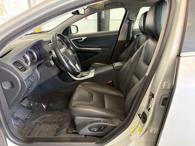 2012 Volvo S60 T5 w/Moonroof