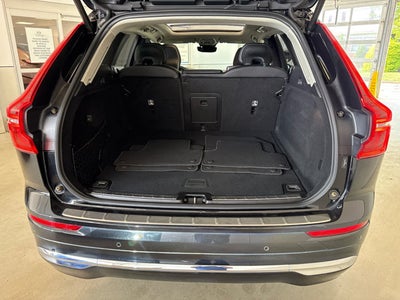 2023 Volvo XC60 Ultimate Bright Theme