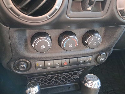 2017 Jeep Wrangler Unlimited Freedom 4x4 *Ltd Avail*