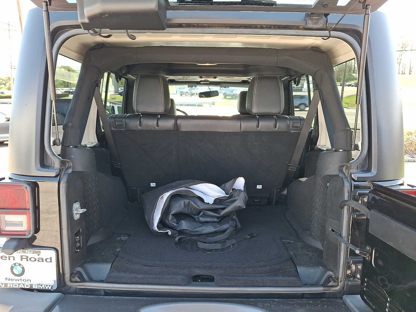 2017 Jeep Wrangler Unlimited Freedom 4x4 *Ltd Avail*