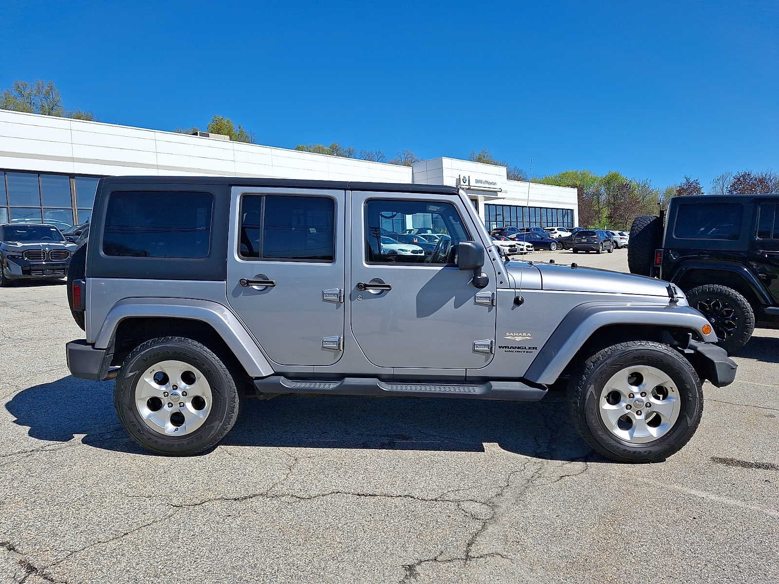 2014 Jeep Wrangler Unlimited 4WD 4dr Sahara