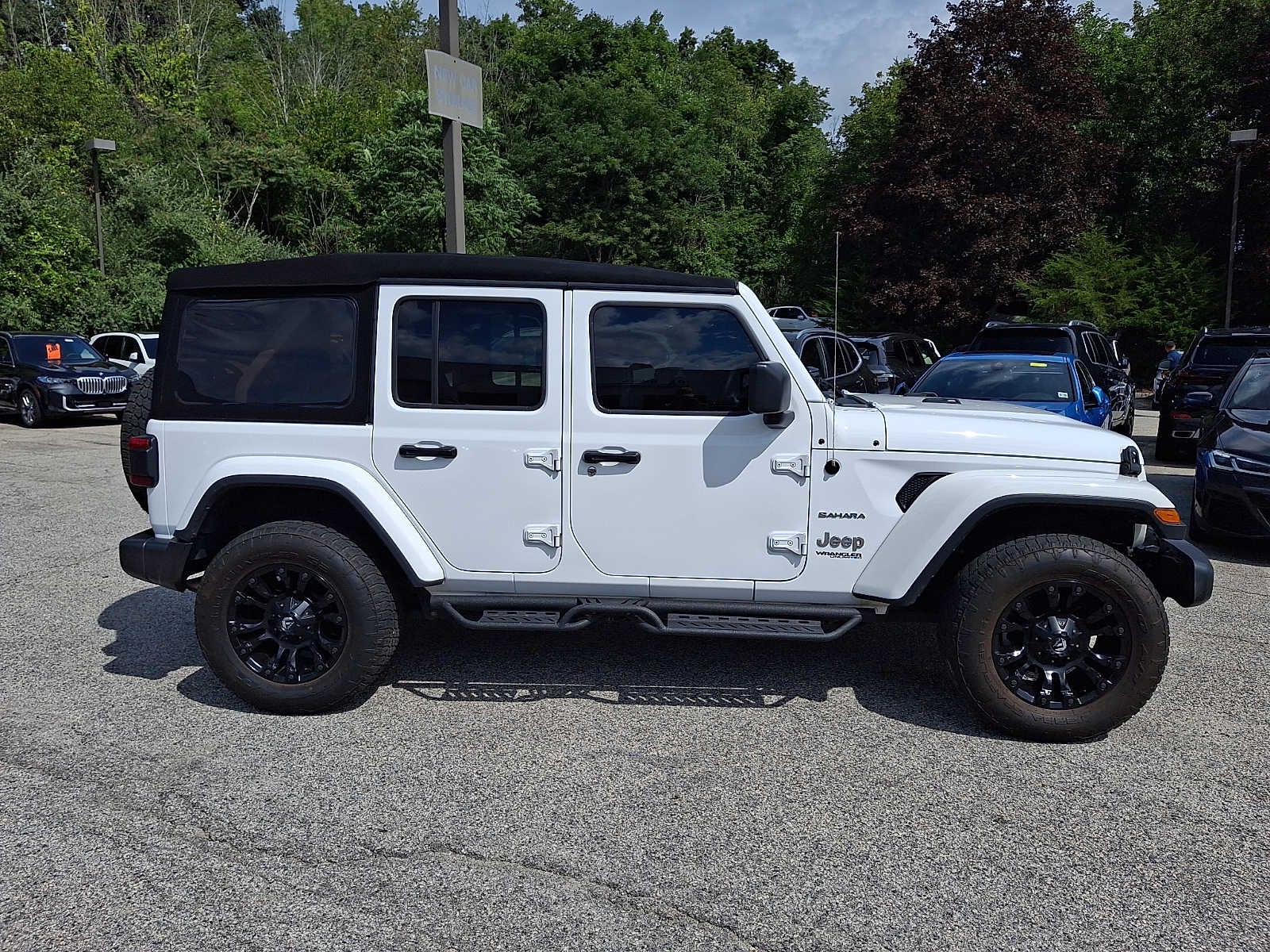 2022 Jeep Wrangler Unlimited Sahara 4x4
