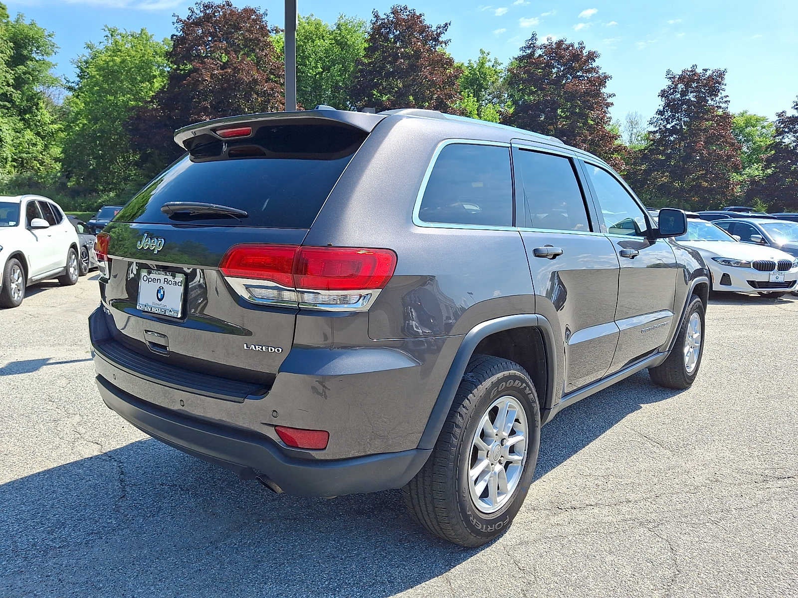 2019 Jeep Grand Cherokee Laredo E 4x4