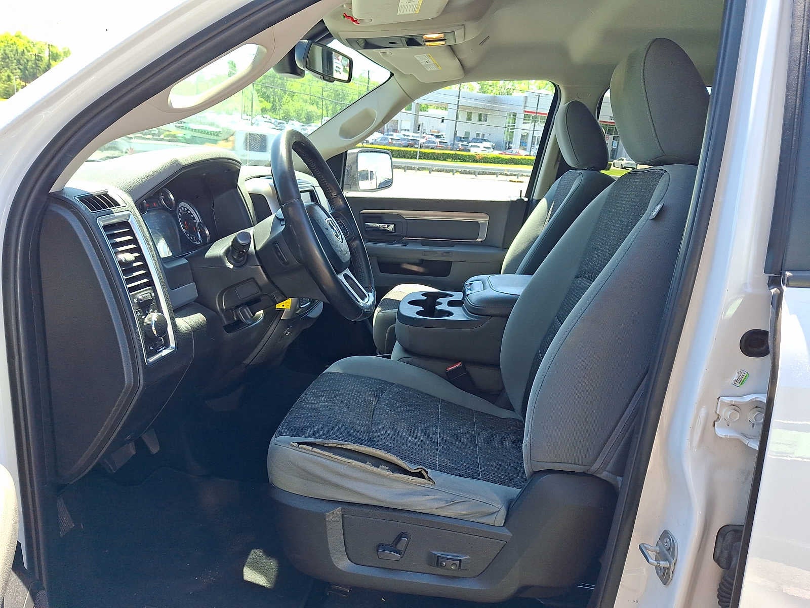 2019 RAM 1500 Classic SLT 4x4 Crew Cab 64 Box