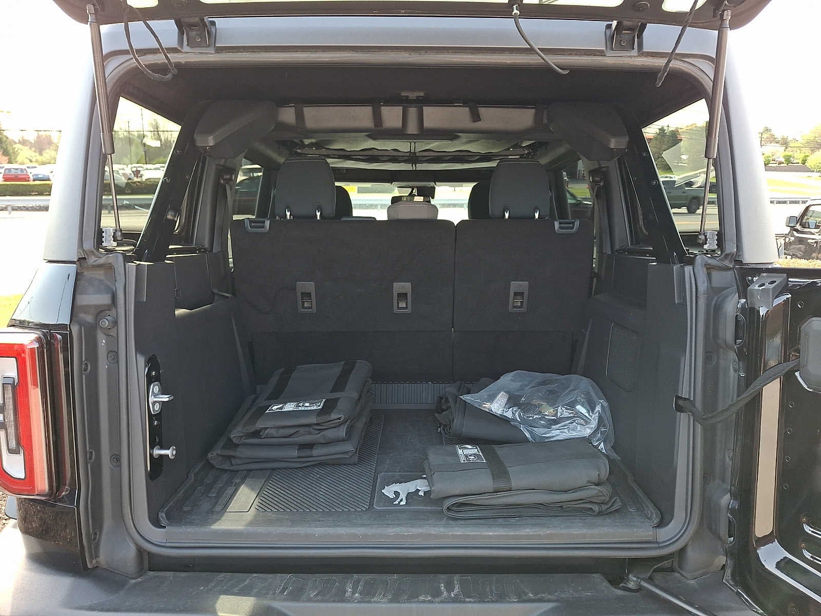 2022 Ford Bronco Outer Banks 4 Door Advanced 4x4