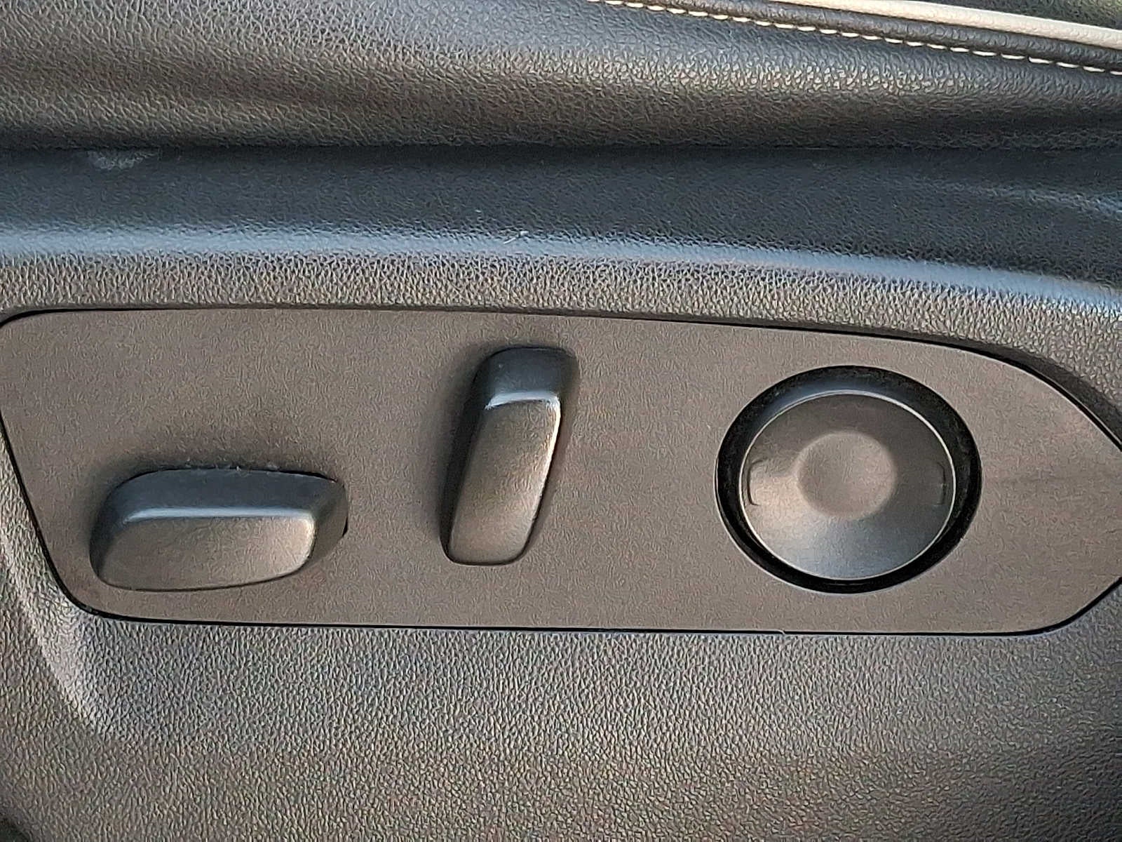 2022 GMC Yukon 4WD 4dr SLT