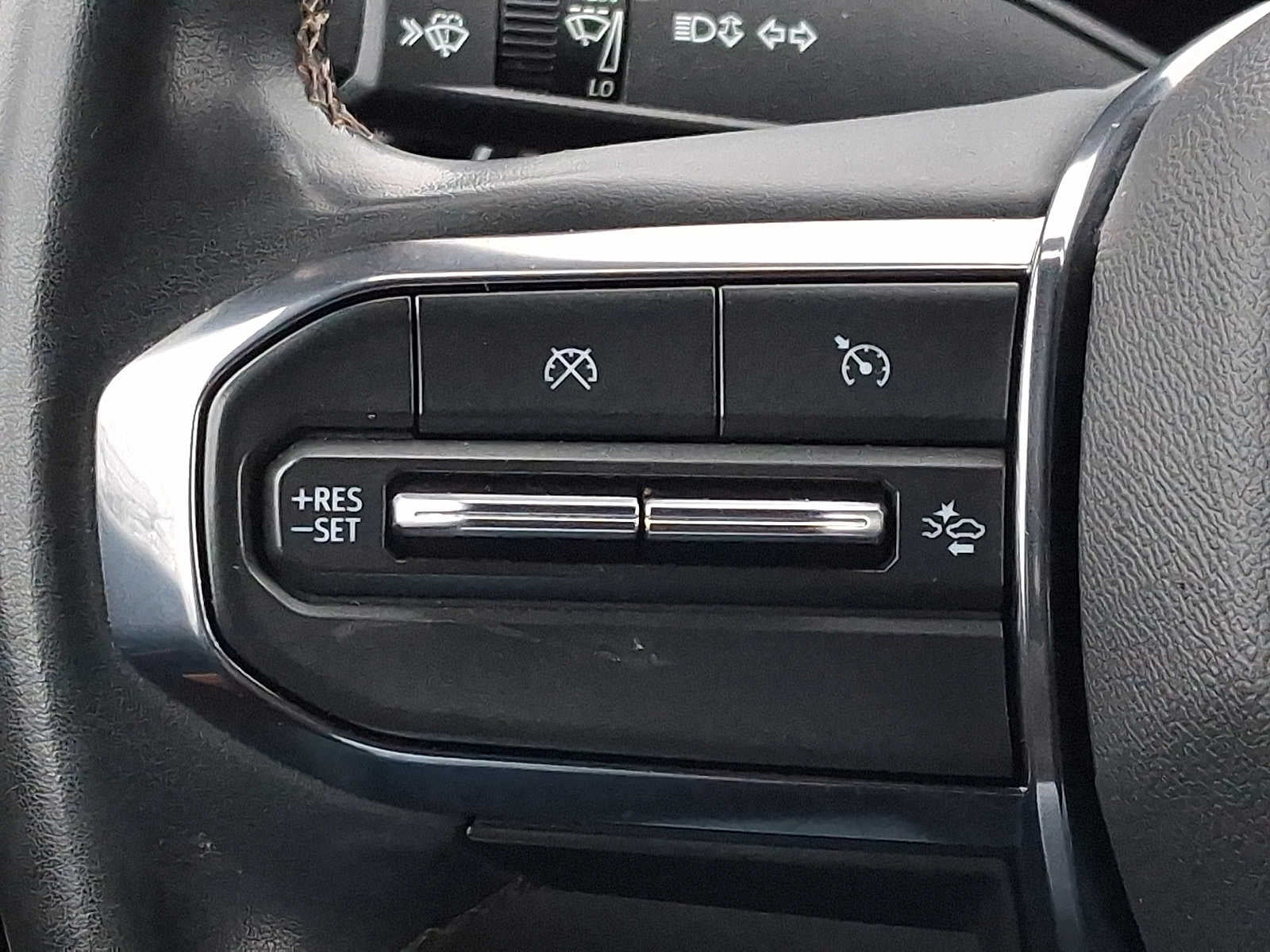 2023 GMC Canyon 4WD Crew Cab AT4