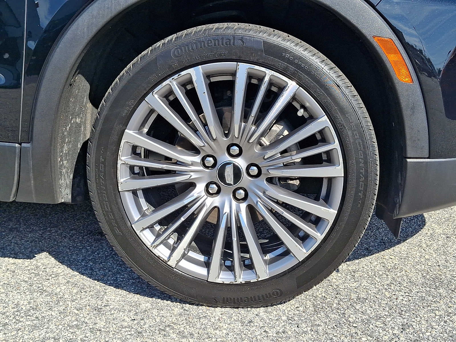2025 Cadillac XT4 AWD 4dr Premium Luxury