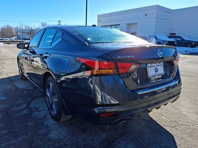 2022 Nissan Altima 2.5 SV Sedan