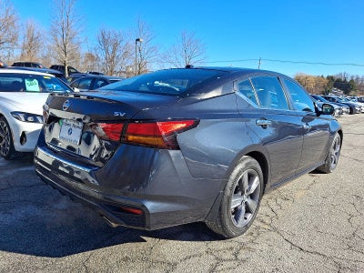 2022 Nissan Altima 2.5 SV Sedan