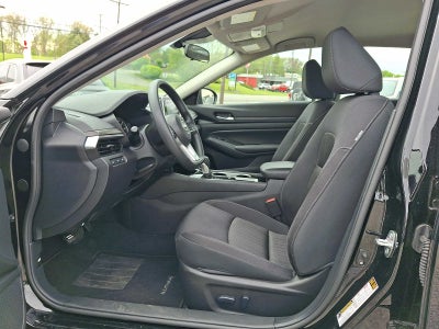 2024 Nissan Altima 2.5 SV Sedan