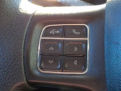 2017 RAM 1500 Express 4x4 Crew Cab 57 Box