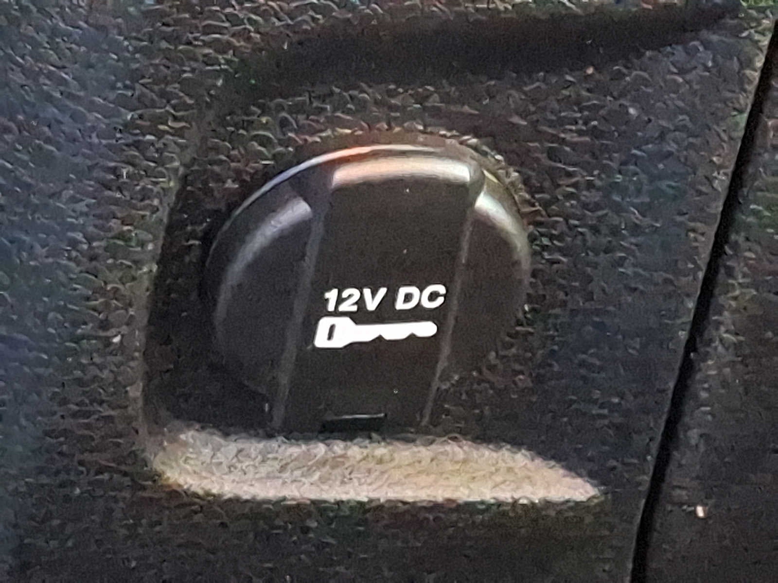 2017 RAM 1500 Express 4x4 Crew Cab 57 Box