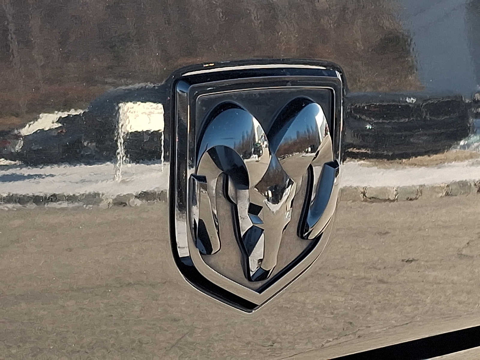 2017 RAM 1500 Express 4x4 Crew Cab 57 Box