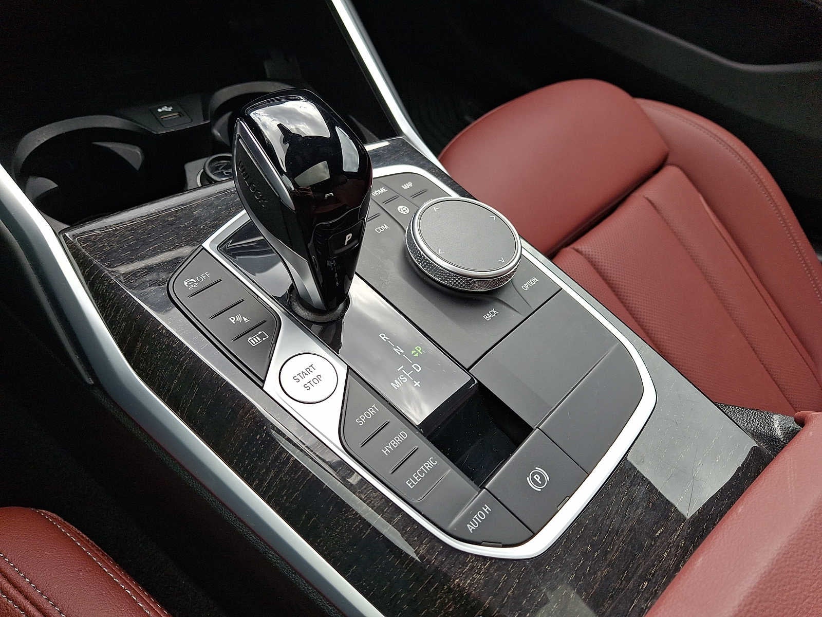 2022 BMW 3 Series 330e xDrive Plug-In Hybrid