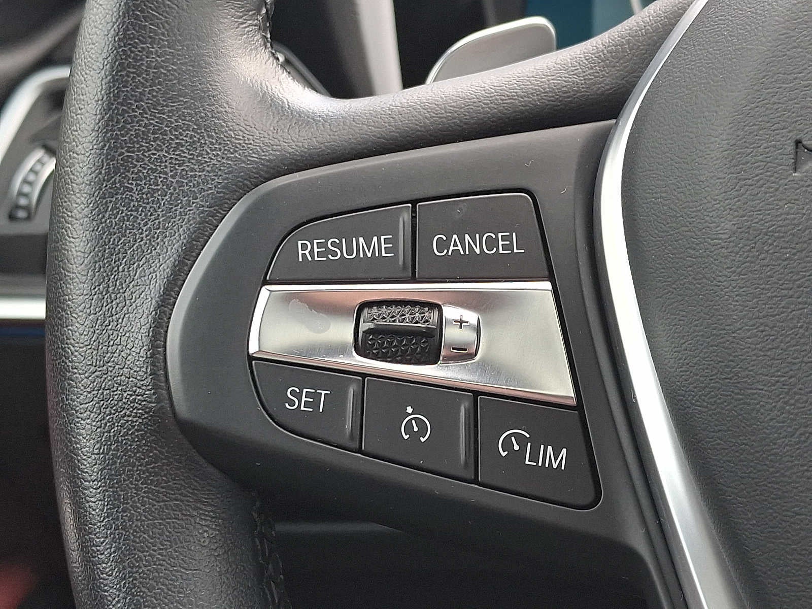 2022 BMW 3 Series 330e xDrive Plug-In Hybrid