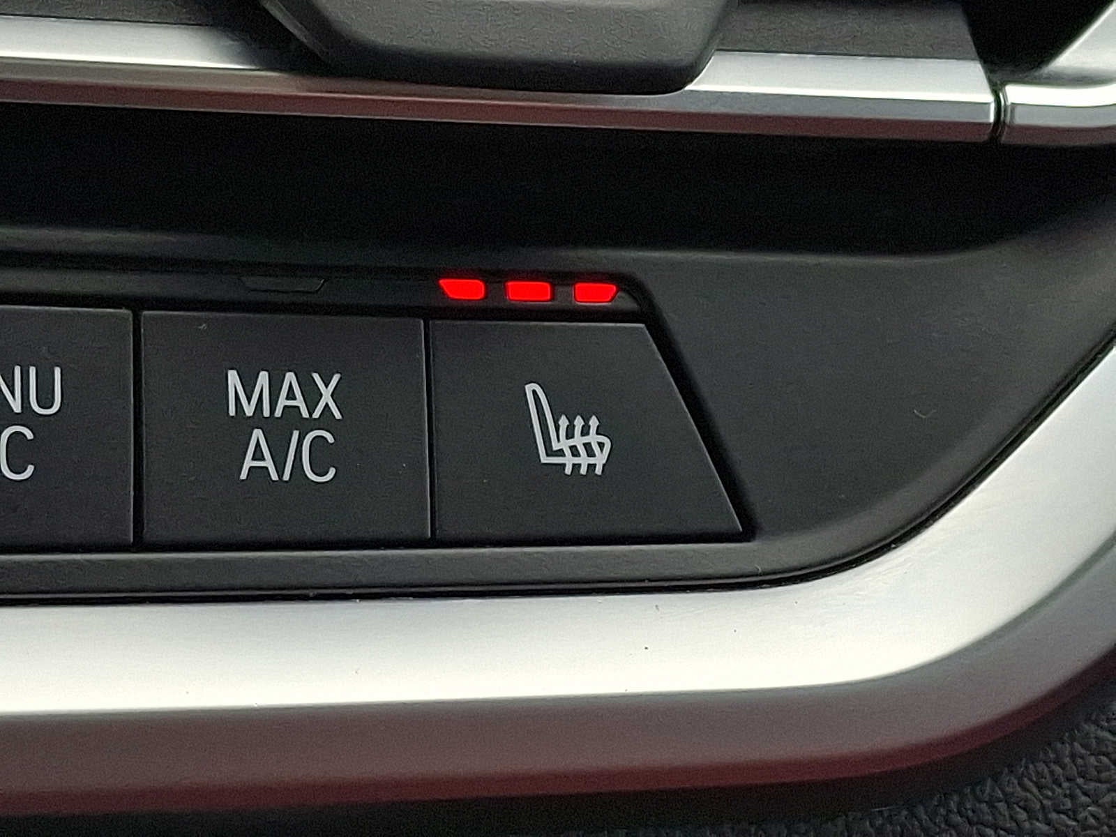 2022 BMW 3 Series 330e xDrive Plug-In Hybrid