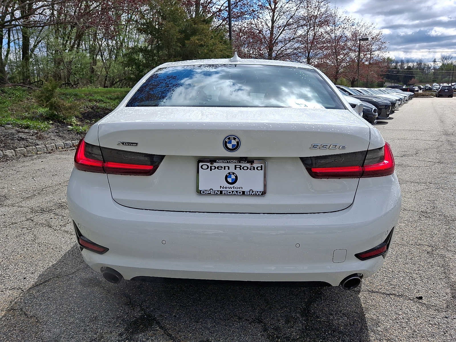 2022 BMW 3 Series 330e xDrive Plug-In Hybrid
