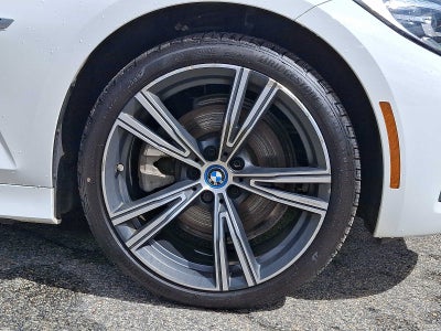 2022 BMW 3 Series 330e xDrive Plug-In Hybrid