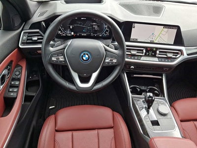 2022 BMW 3 Series 330e xDrive Plug-In Hybrid
