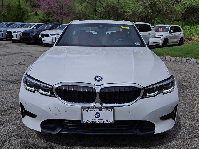 2022 BMW 3 Series 330e xDrive Plug-In Hybrid