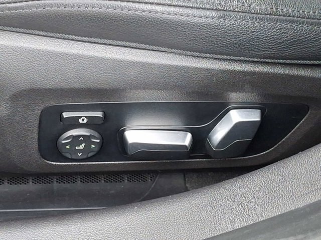 2021 BMW 3 Series 330i xDrive Sedan North America