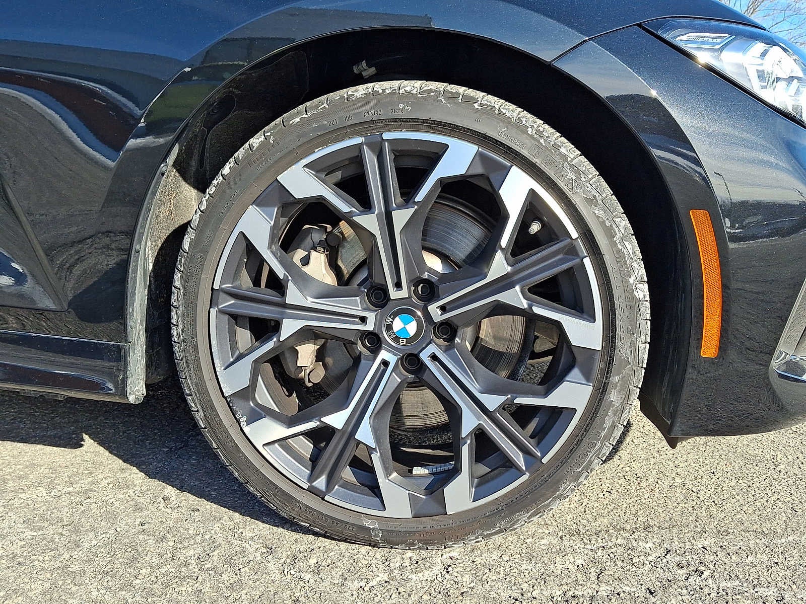 2025 BMW 3 Series 330i xDrive Sedan