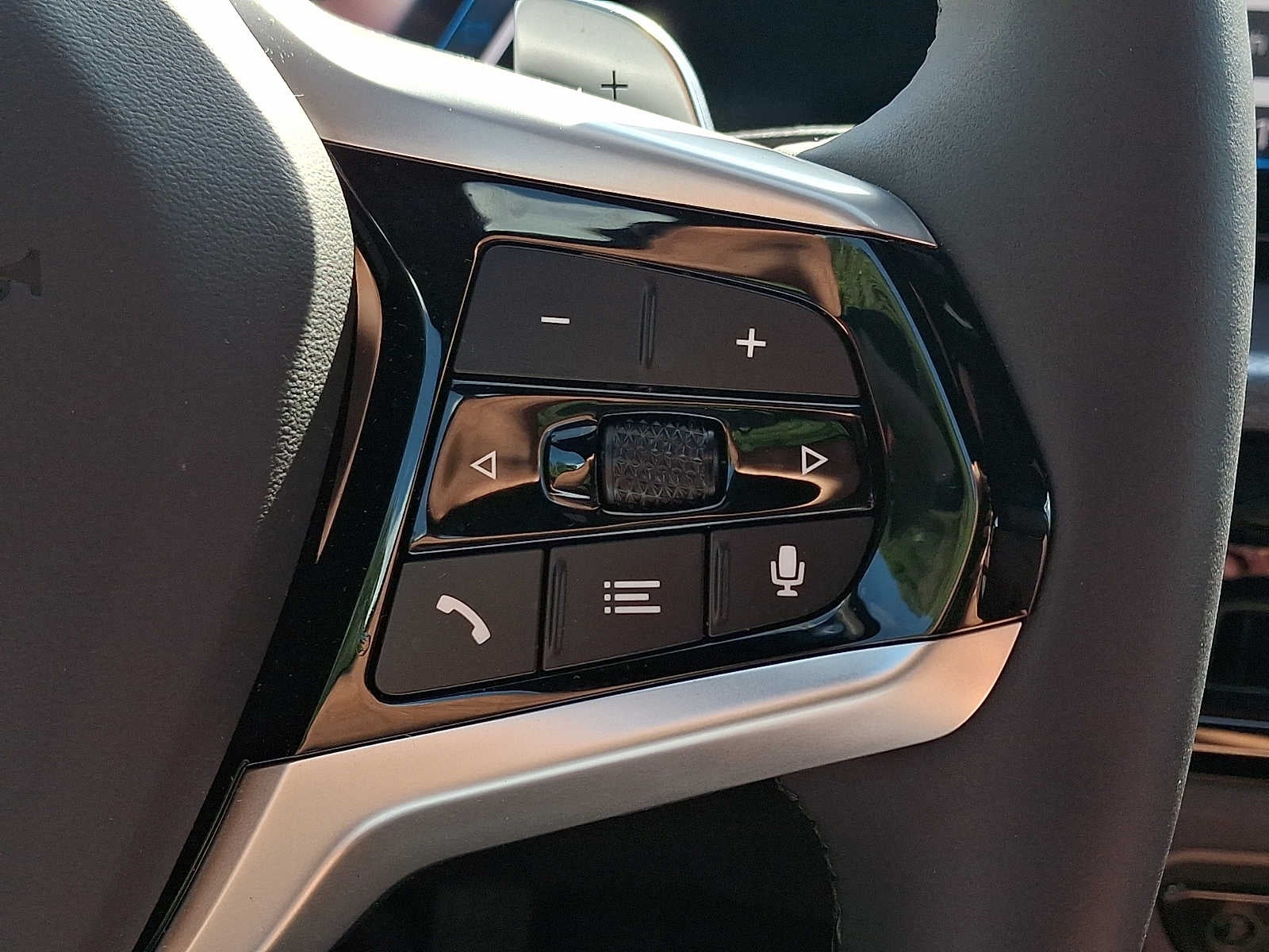 2025 BMW 3 Series 330i xDrive Sedan