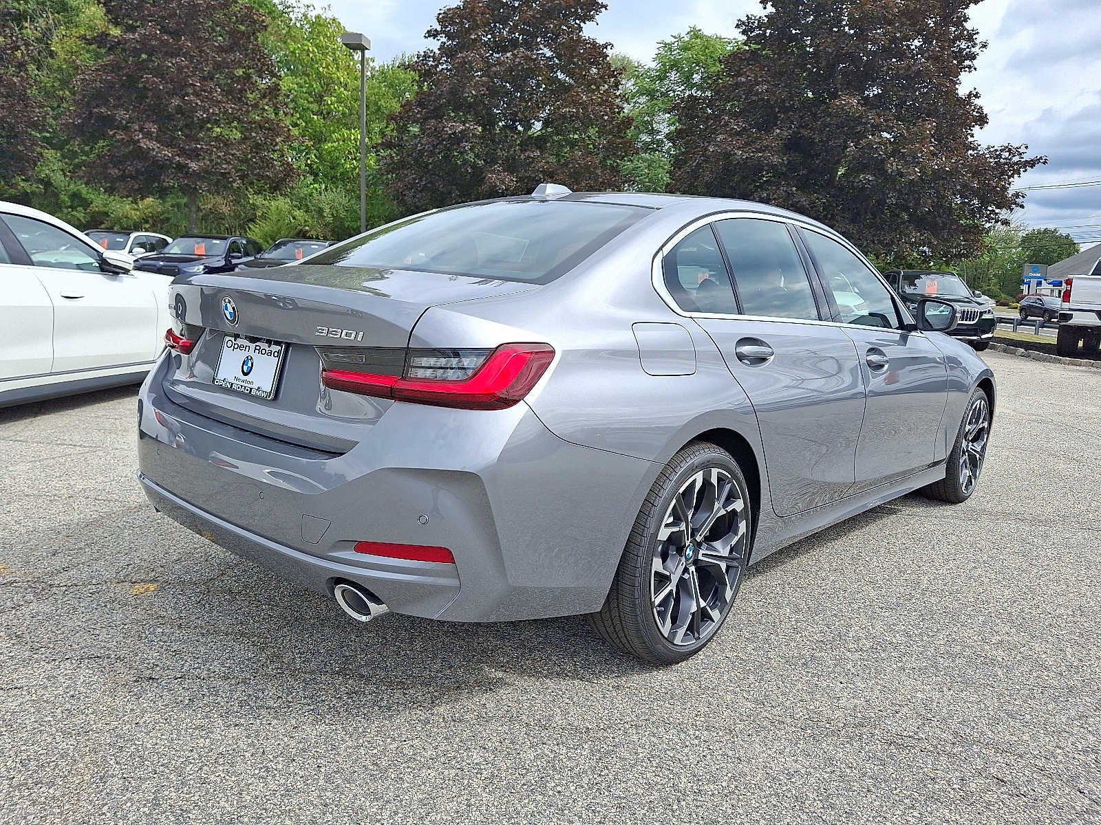 2025 BMW 3 Series 330i xDrive Sedan